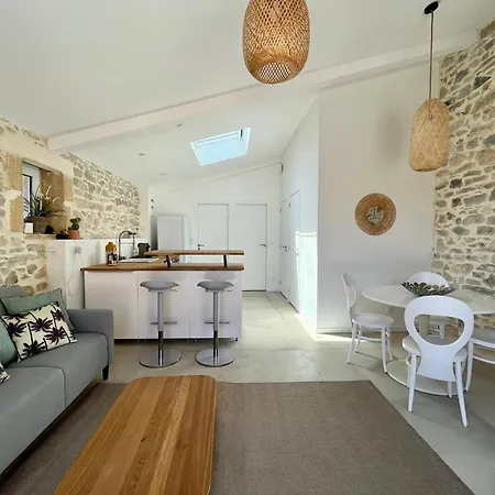 아파트 Cosy Avec Terrasse *