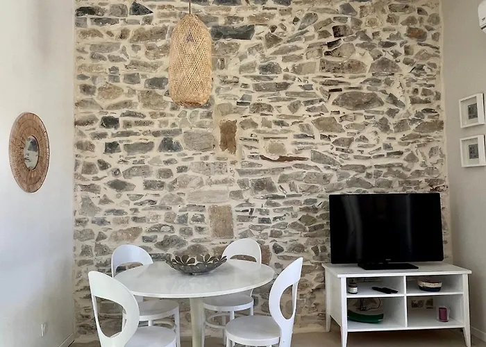 Cosy Avec Terrasse 아파트