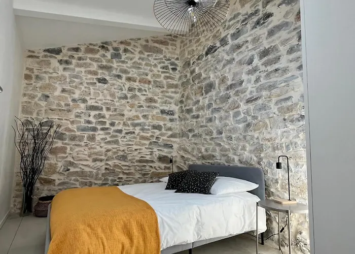 Cosy Avec Terrasse 아파트 Saint-Gervasy